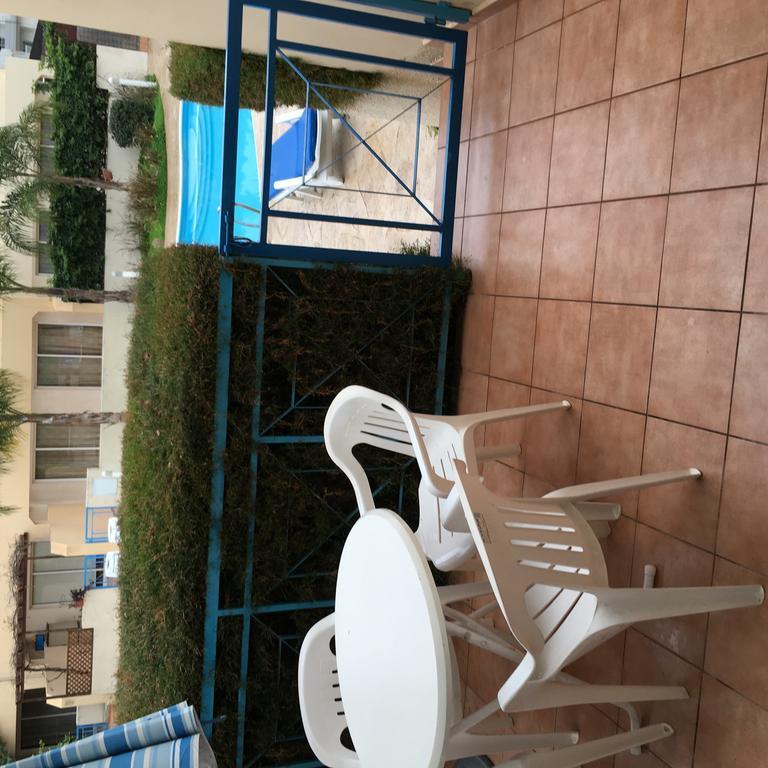 Blue Oasis Gardens Appartement Limasol Buitenkant foto
