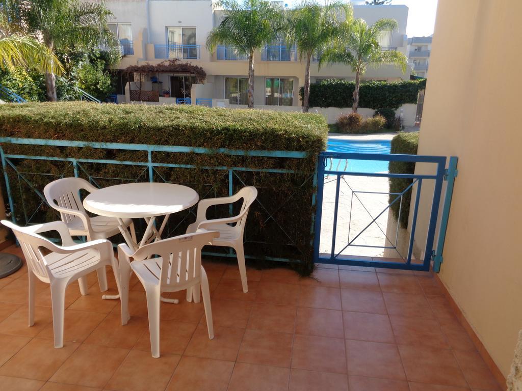 Blue Oasis Gardens Appartement Limasol Buitenkant foto
