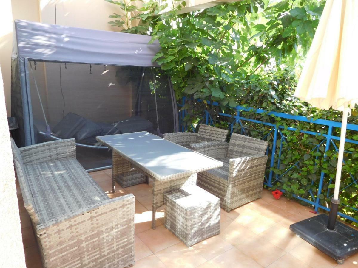 Blue Oasis Gardens Appartement Limasol Buitenkant foto