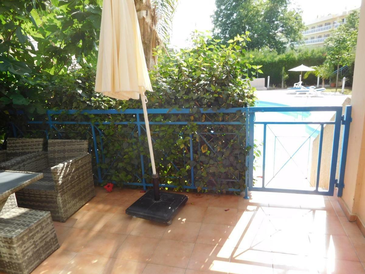 Blue Oasis Gardens Appartement Limasol Buitenkant foto