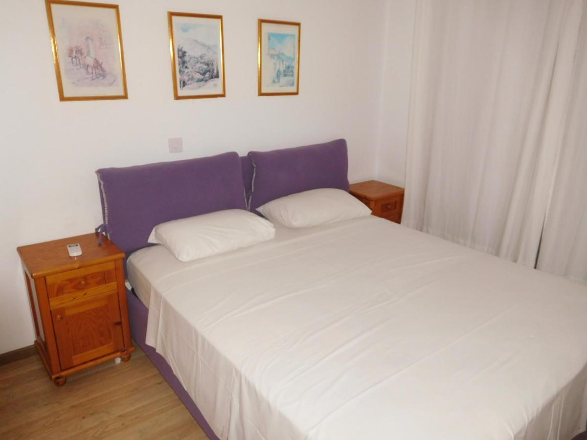 Blue Oasis Gardens Appartement Limasol Buitenkant foto