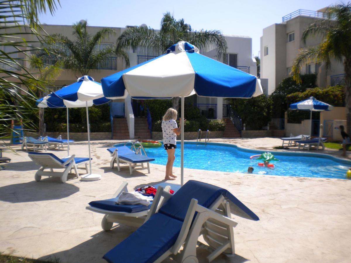 Blue Oasis Gardens Appartement Limasol Buitenkant foto